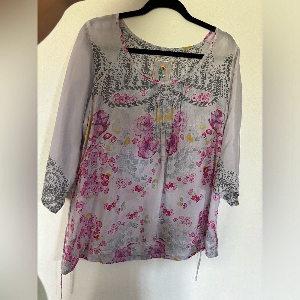 Johnny Was top, grey with fuchsia floral, drawstring back for a flattering fit